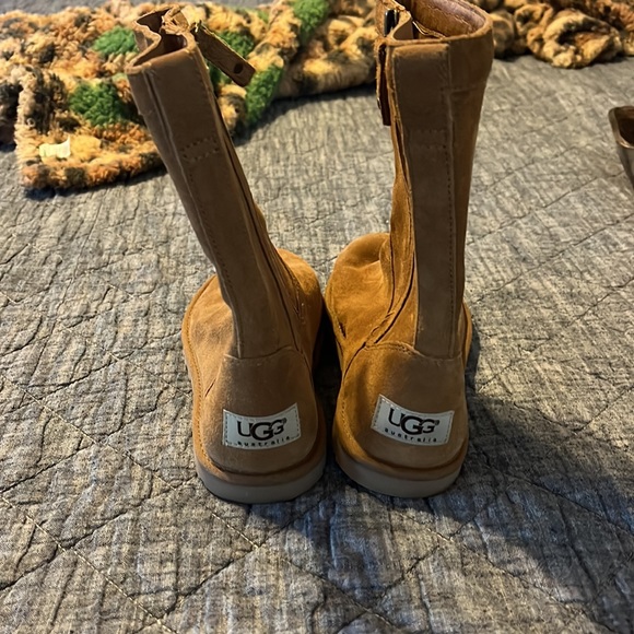 Ugg boots - Picture 8 of 9